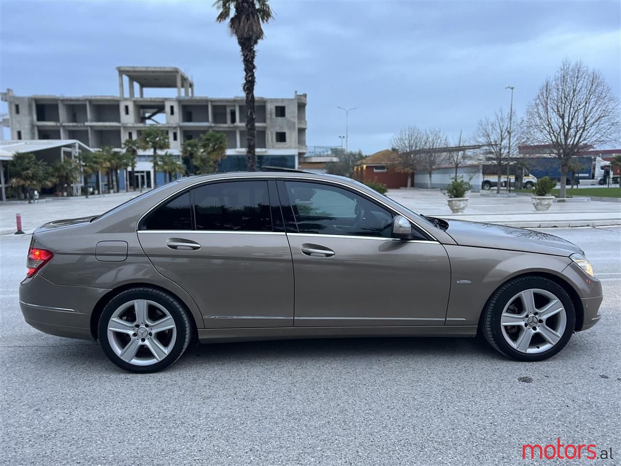 2008' Mercedes-Benz C 220 photo #3