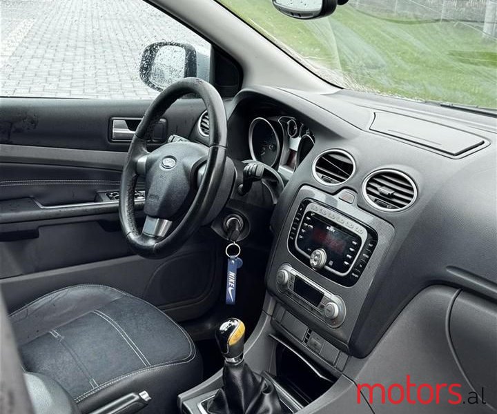 2008' Ford Focus photo #6