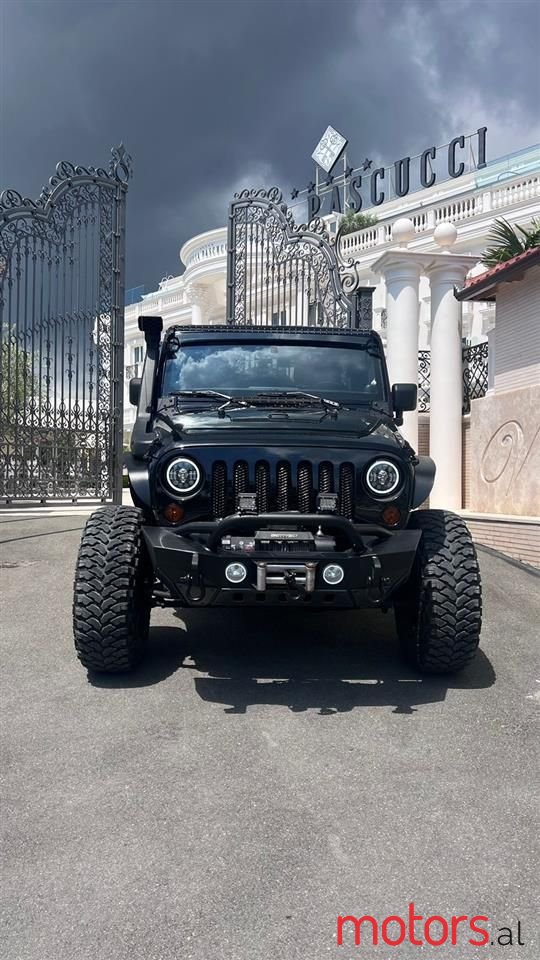 2011' Jeep Wrangler photo #1