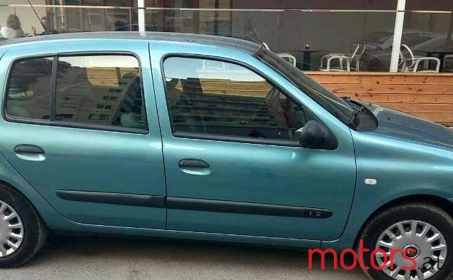 2005' Renault Clio photo #1