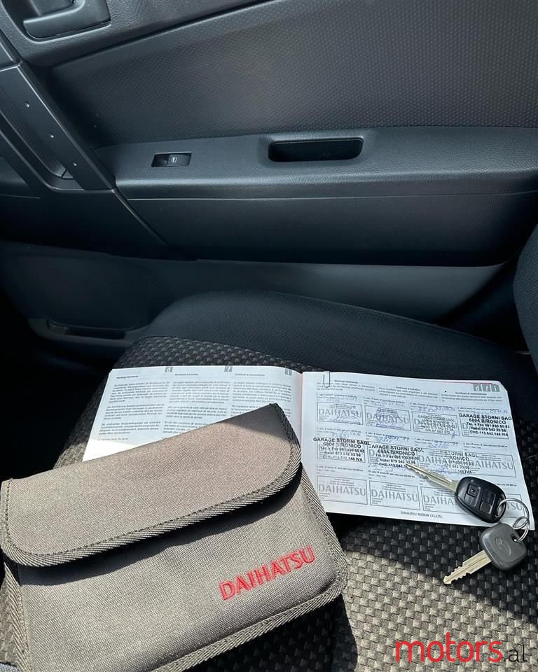 2010' Daihatsu Terios photo #5