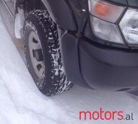 2000' Nissan Patrol photo #4