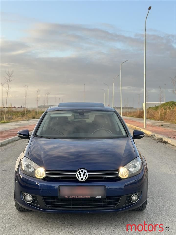 2012' Volkswagen Golf photo #6