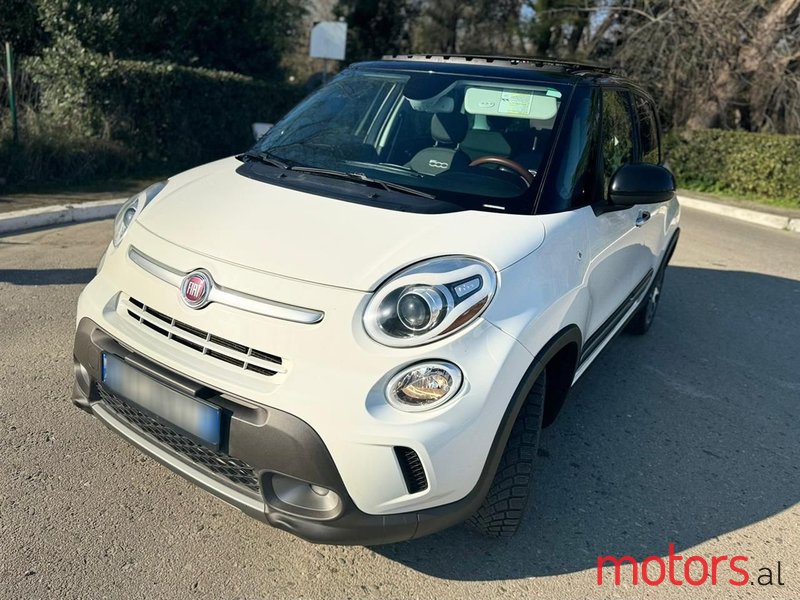 2014' Fiat 500L photo #5