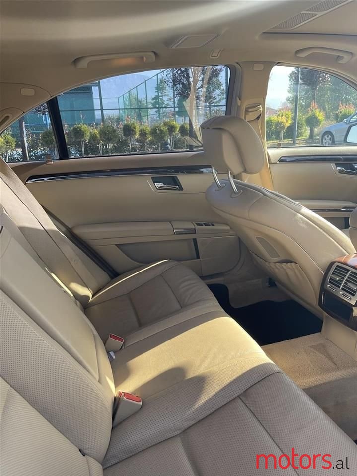 2012' Mercedes-Benz 350 photo #3