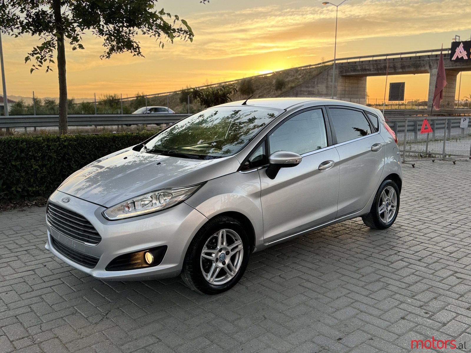 2013' Ford Fiesta photo #1