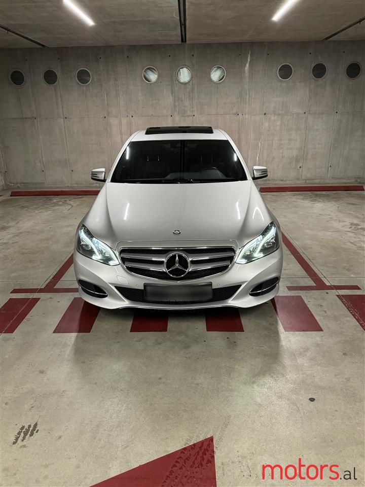 2014' Mercedes-Benz E 220 photo #2