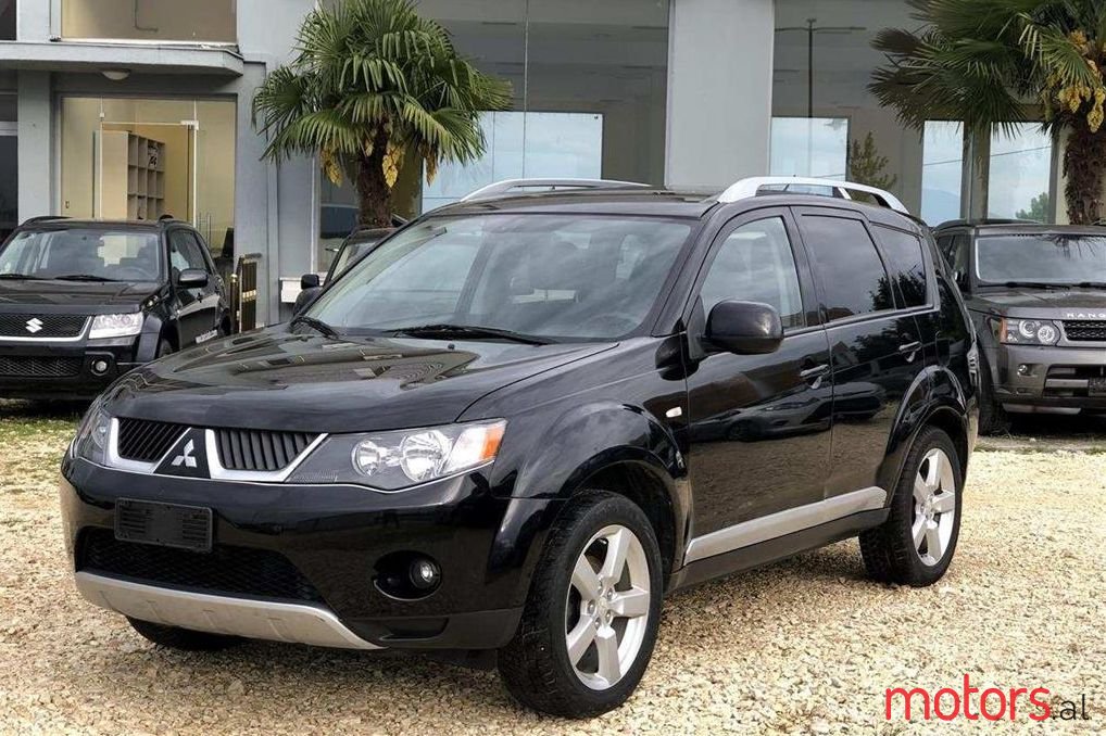 2008' Mitsubishi Outlander photo #1