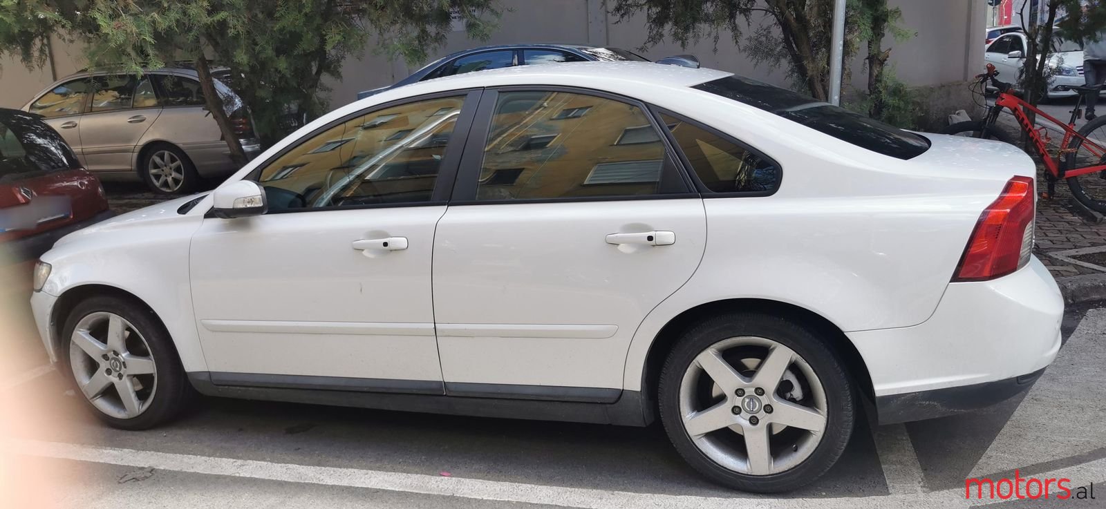 2011' Volvo S40 photo #3