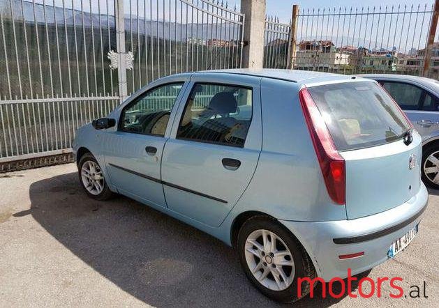 2004' Fiat Punto photo #1