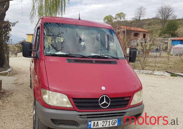 2005' Mercedes-Benz Sprinter photo #1