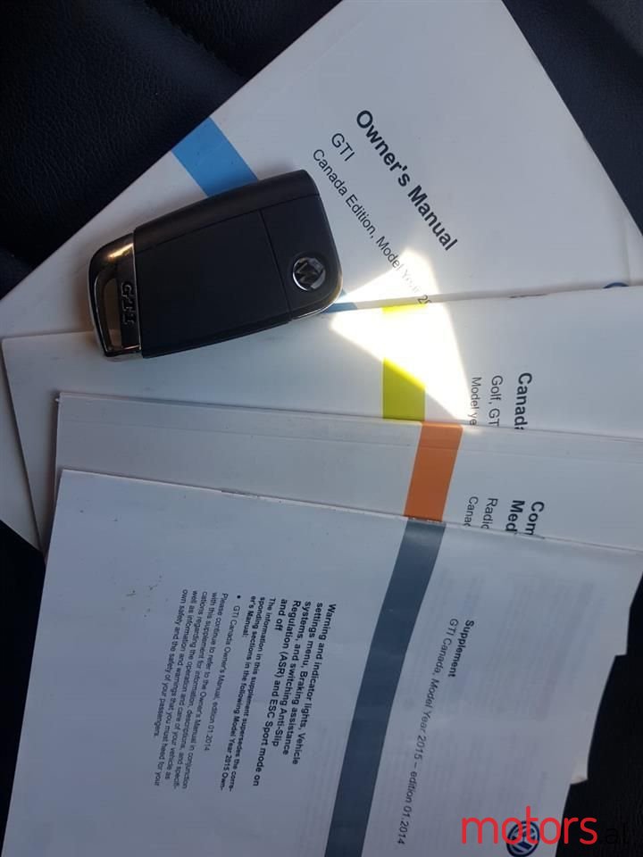 2015' Volkswagen Golf photo #6