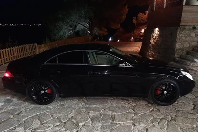 2007' Mercedes-Benz CLS 320