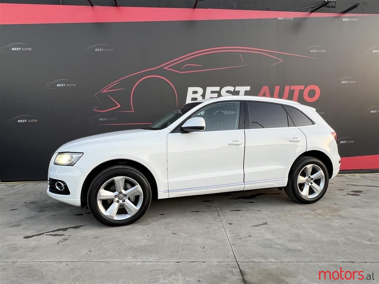 2013' Audi Q5 photo #1