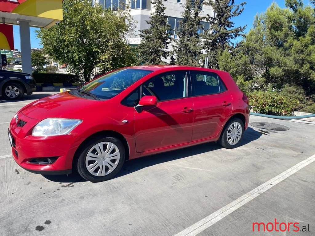 2009' Toyota Auris photo #3