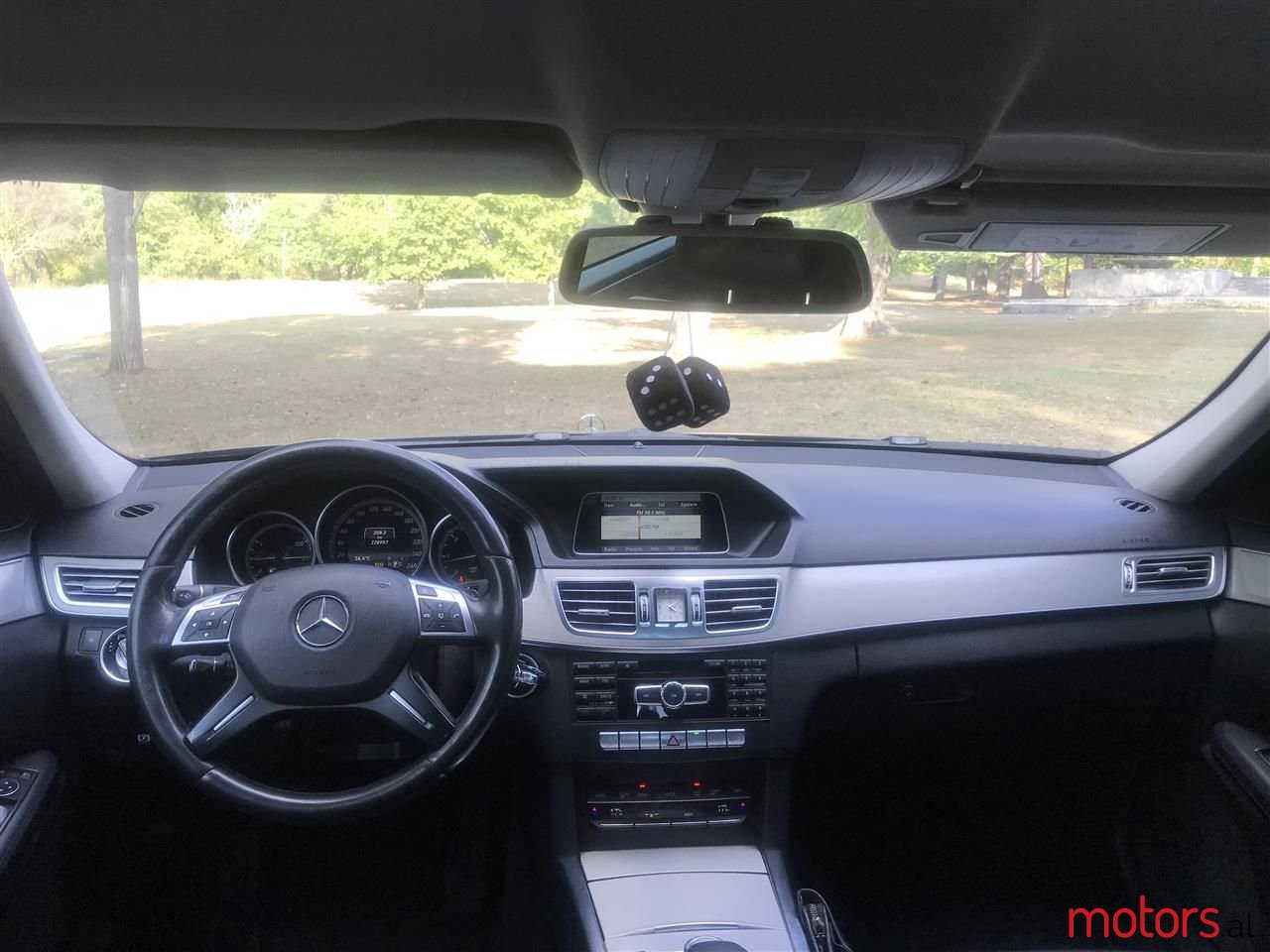 2014' Mercedes-Benz E 220 photo #4