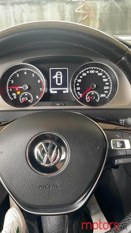 2016' Volkswagen Golf photo #6