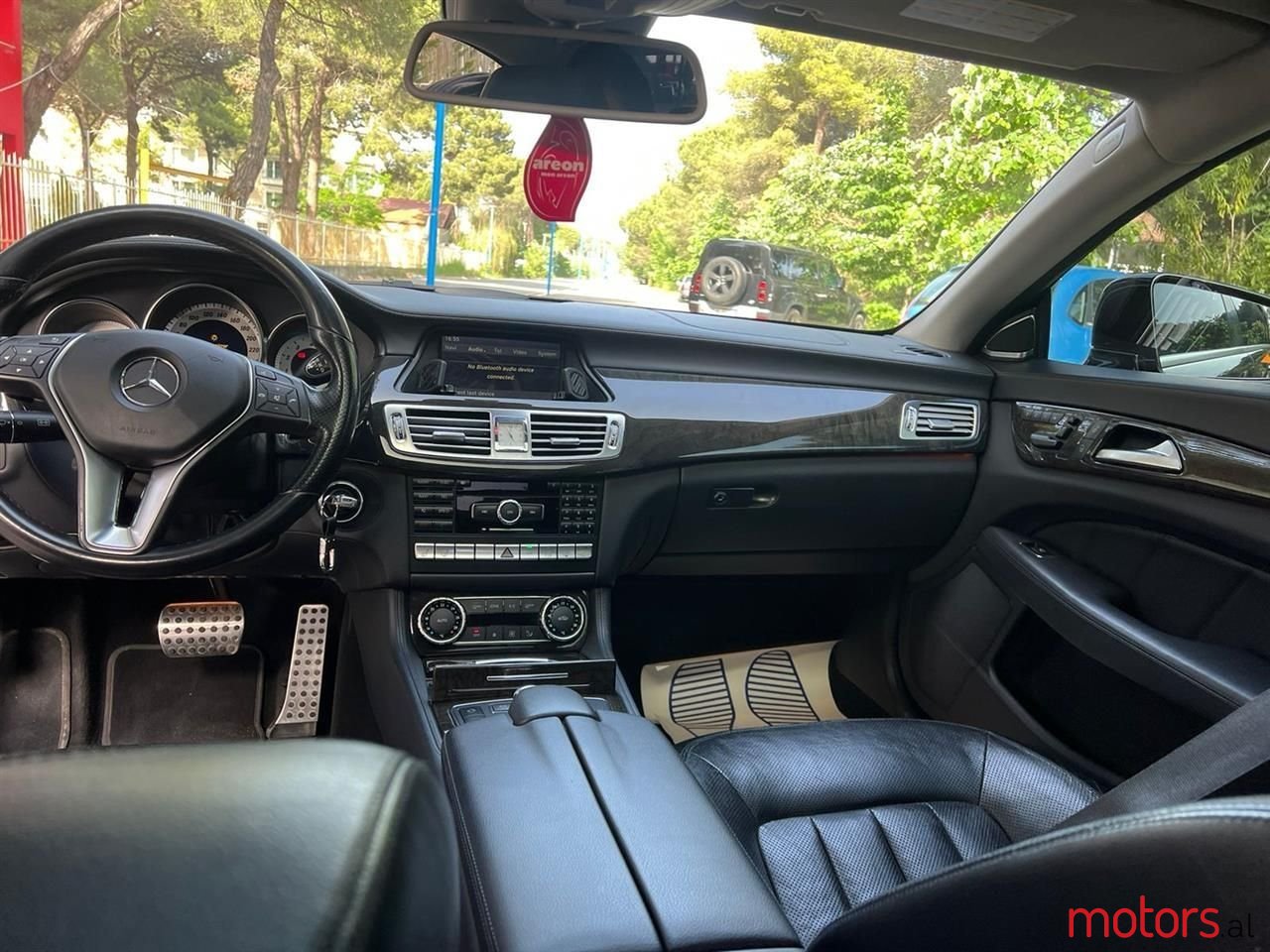 2012' Mercedes-Benz CLS 350 photo #6