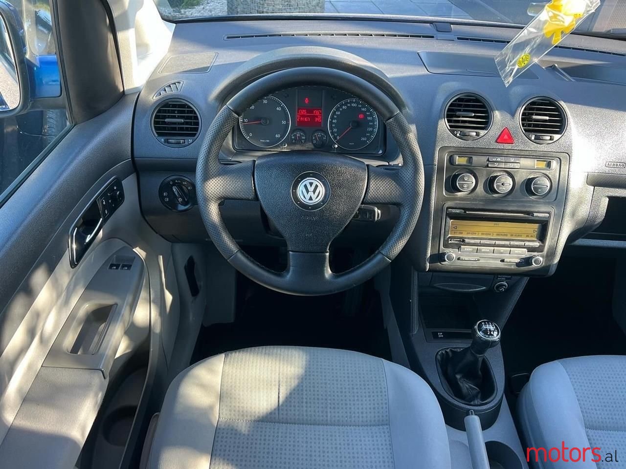 2009' Volkswagen Caddy photo #5