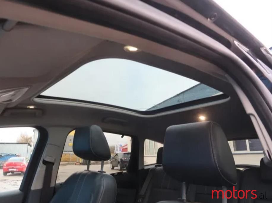 2011' Ford C-MAX photo #4