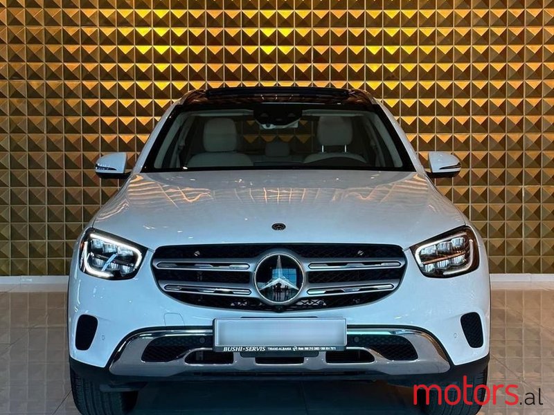 2020' Mercedes-Benz GLC 250 photo #4