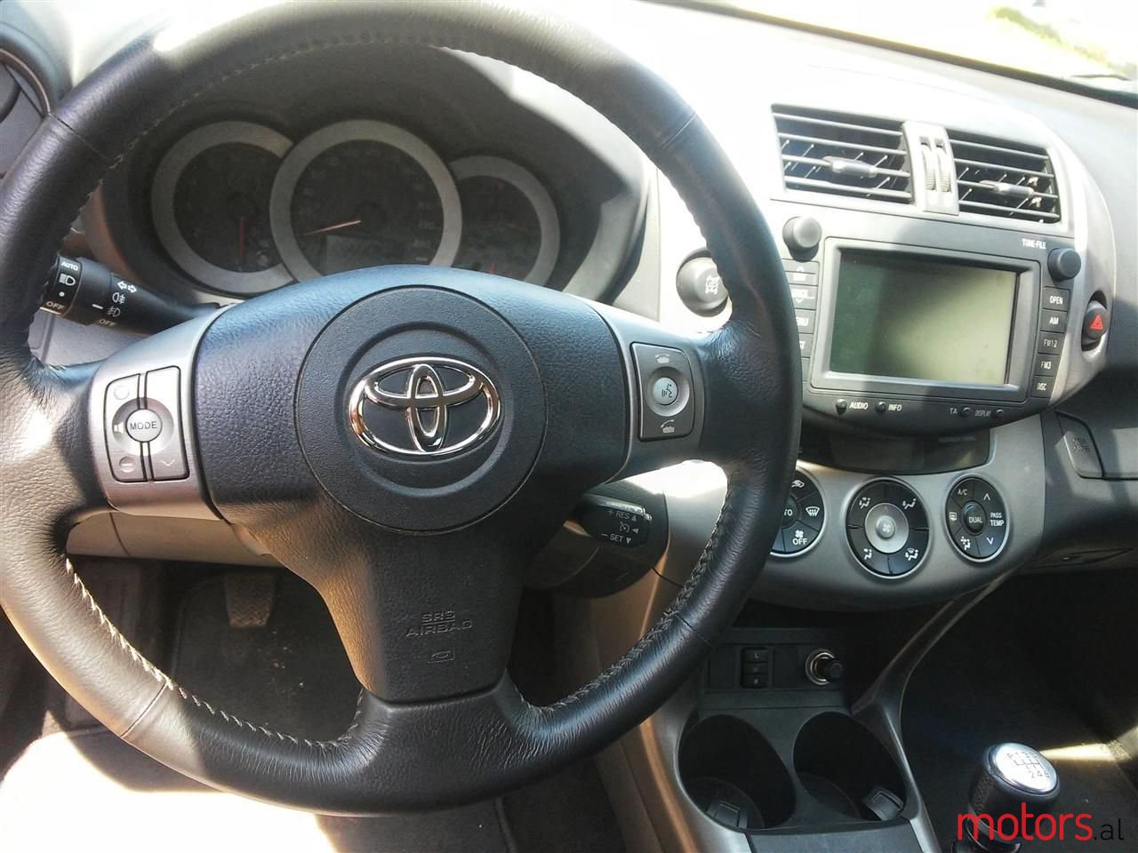 2006' Toyota RAV4 photo #3
