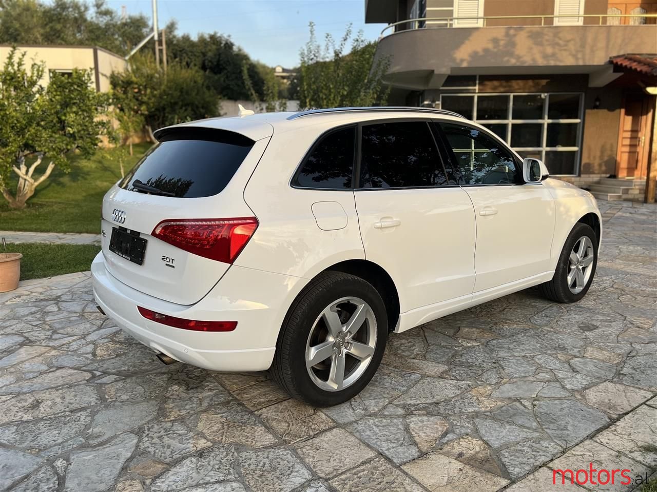 2011' Audi Q5 photo #6