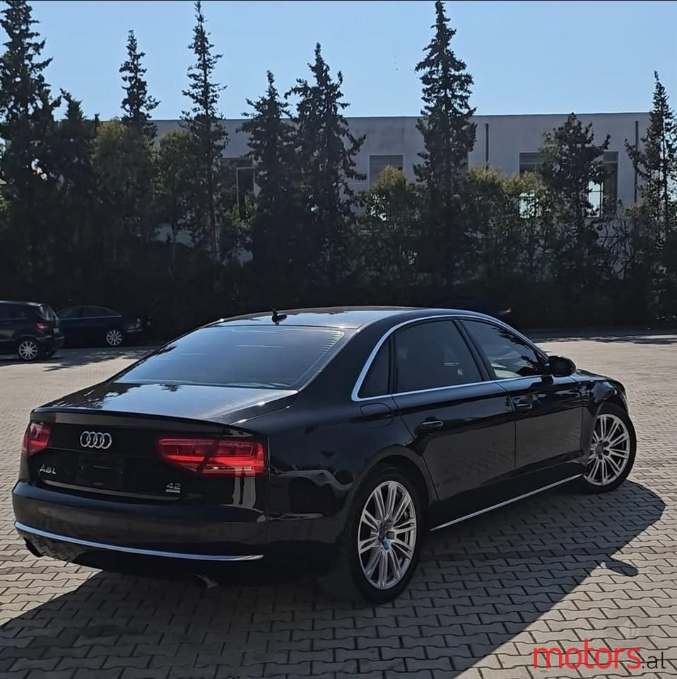 2012' Audi A8 photo #4