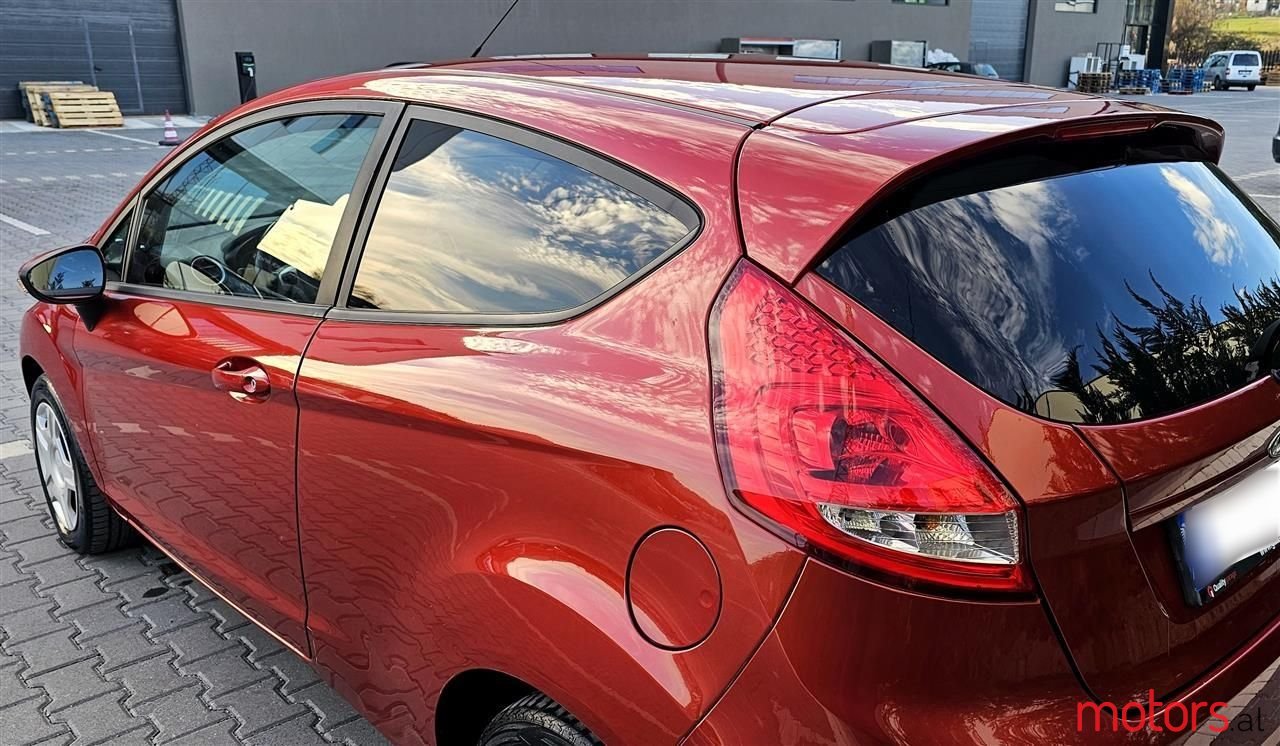 2010' Ford Fiesta photo #4