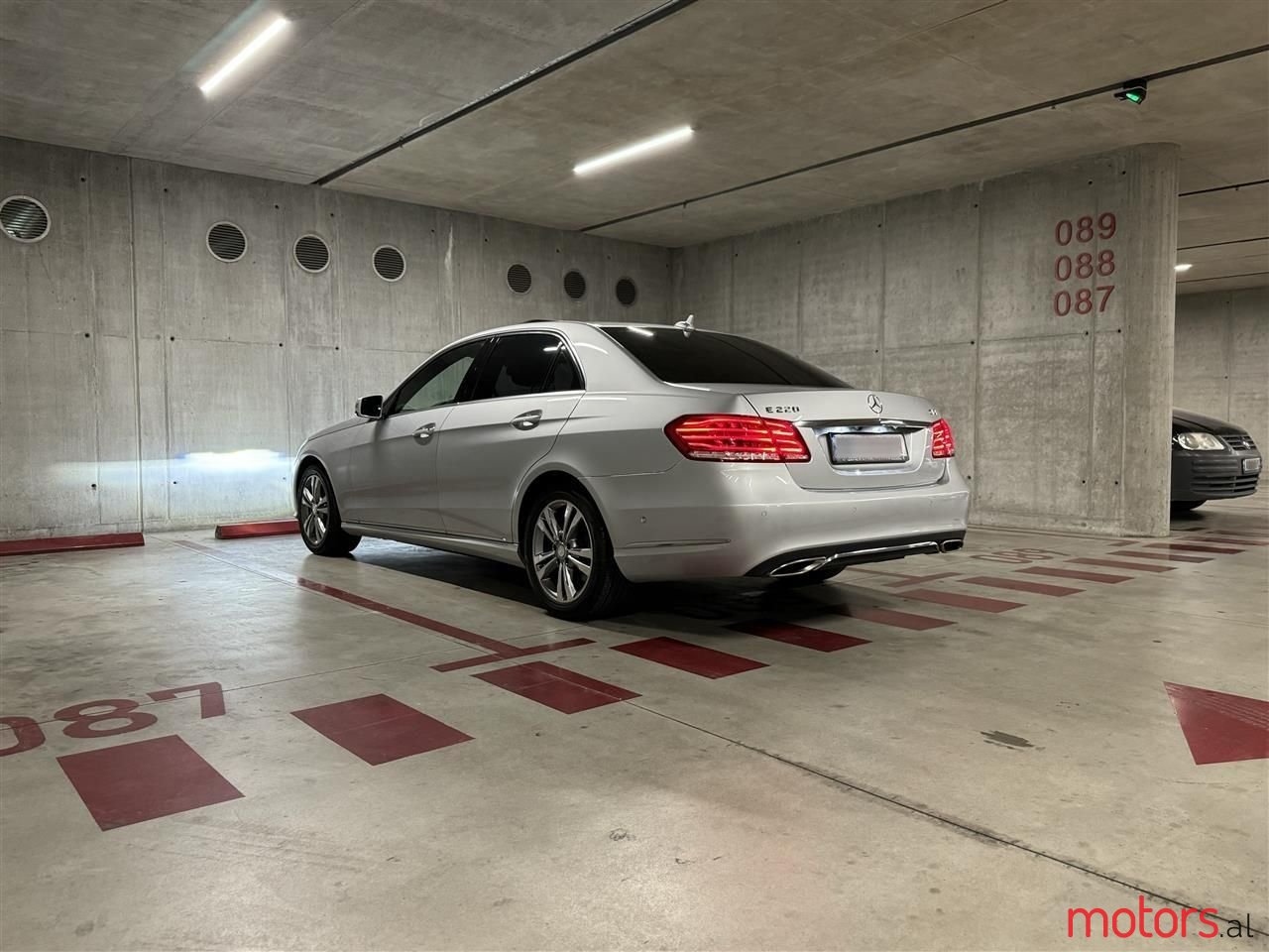 2014' Mercedes-Benz E 220 photo #6