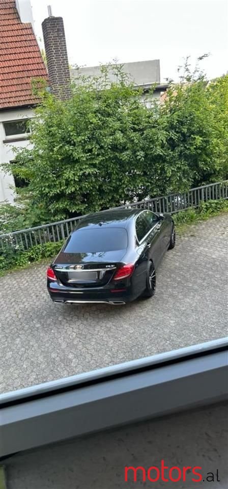 2016' Mercedes-Benz E 63 AMG photo #5