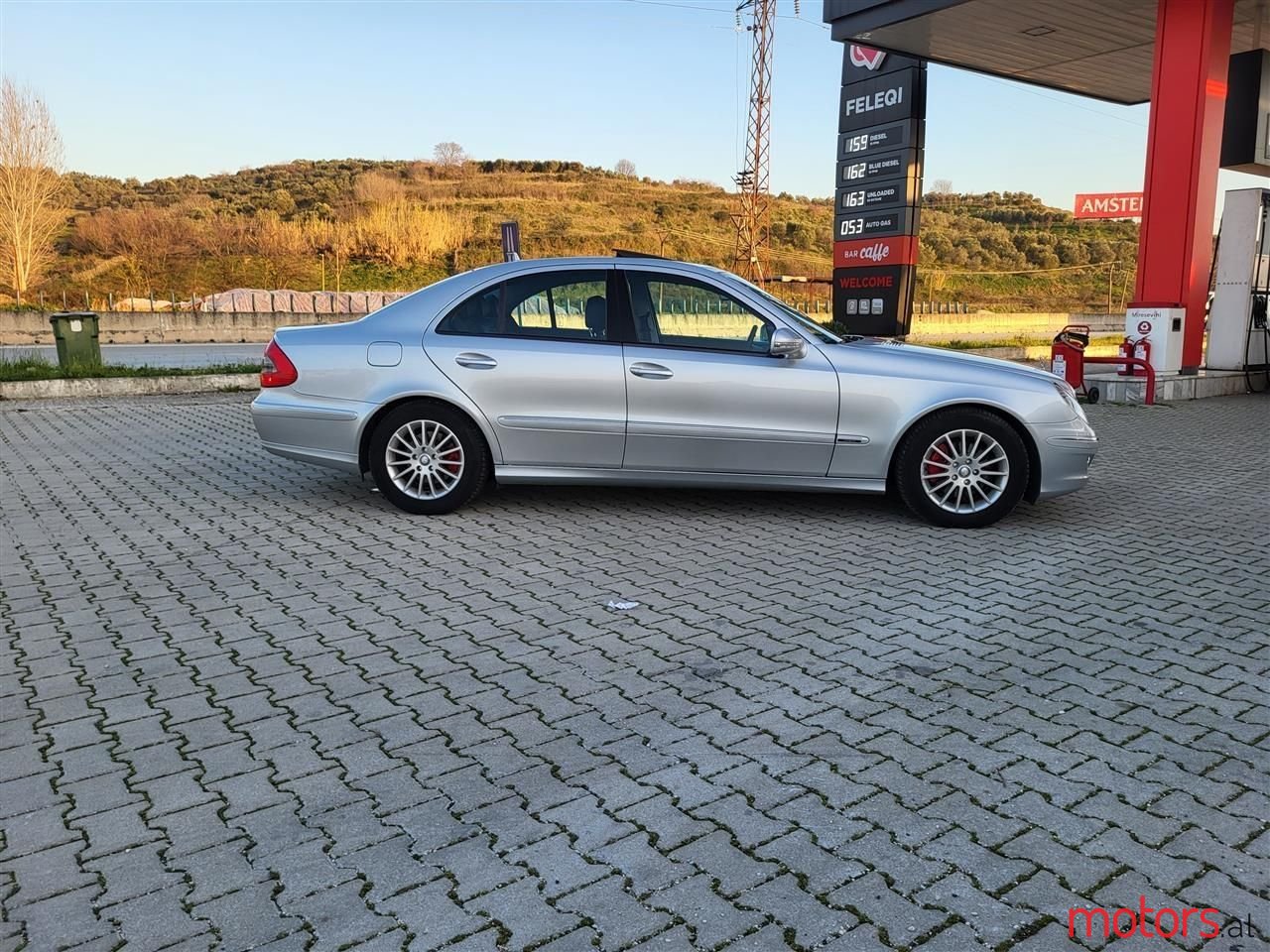 2007' Mercedes-Benz E 220 photo #6