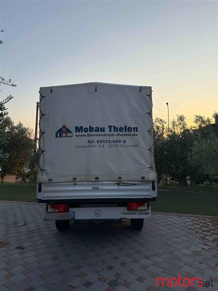 2009' Mercedes-Benz Sprinter photo #3