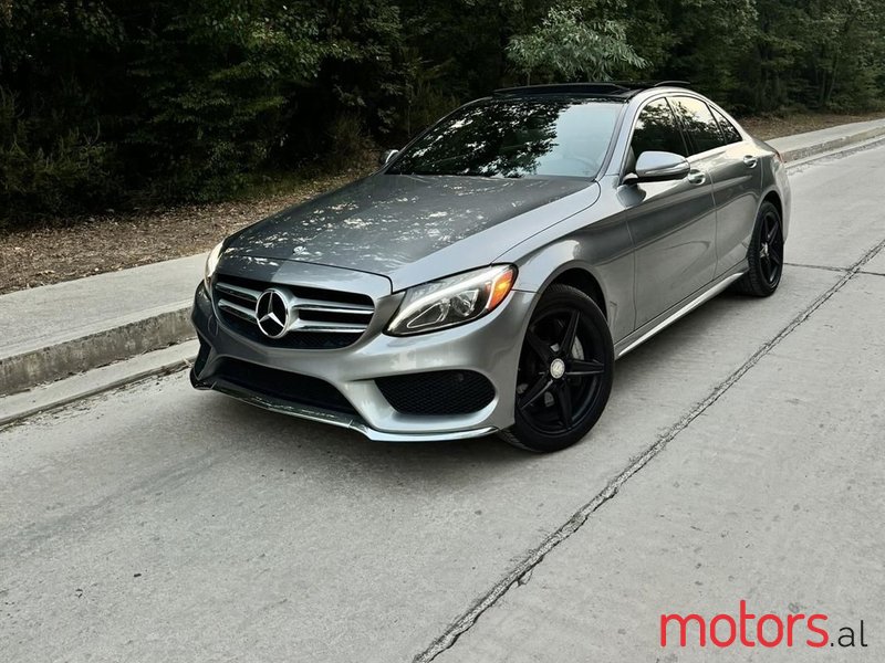 2015' Mercedes-Benz C 300 photo #1