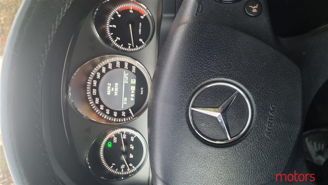 2011' Mercedes-Benz C 220 photo #4