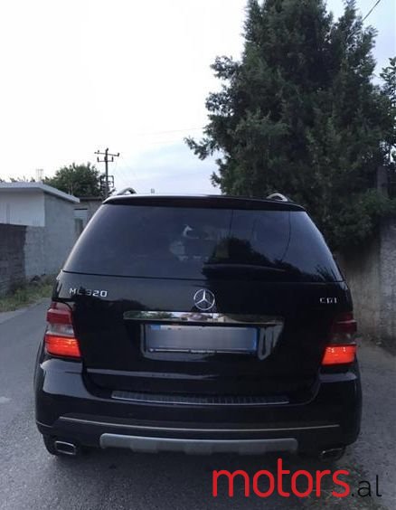 2005' Mercedes-Benz ML 320 photo #5