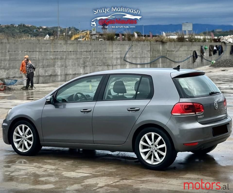 2010' Volkswagen Golf photo #6