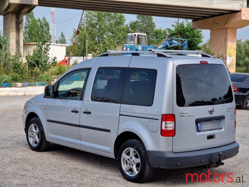 2009' Volkswagen Caddy photo #4