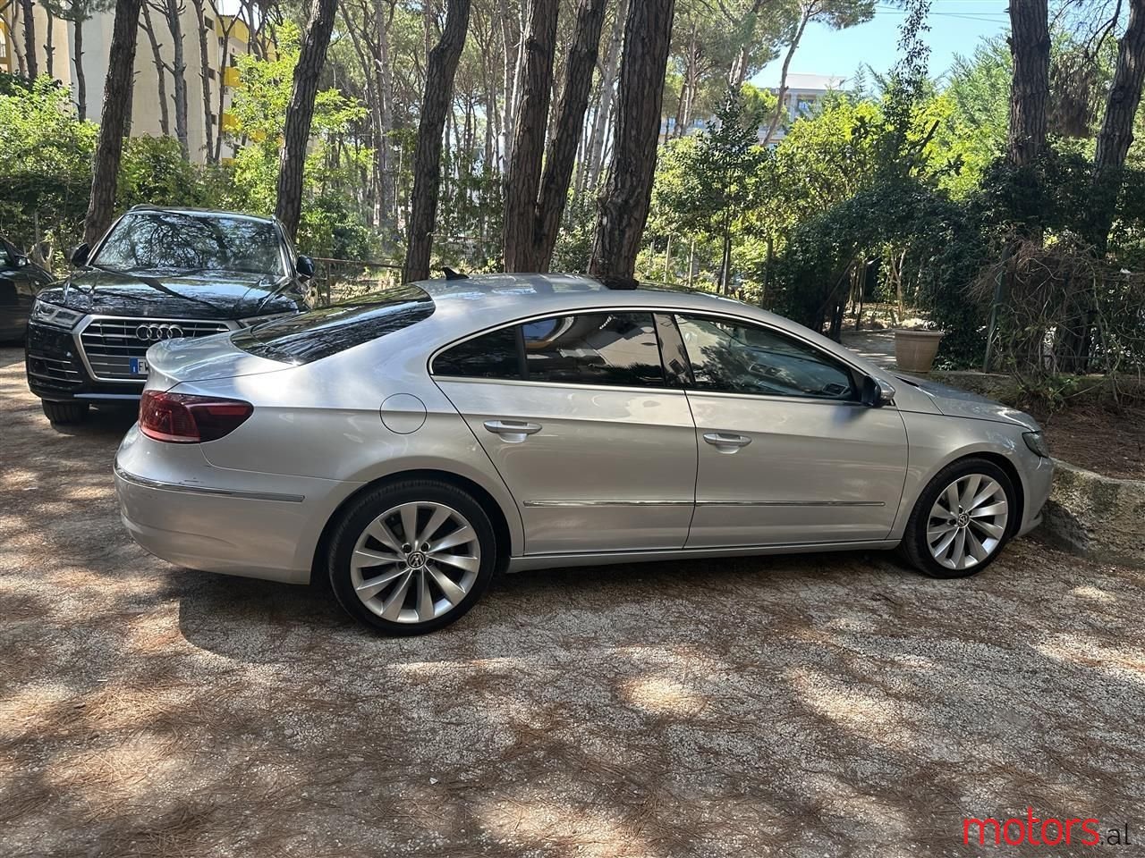 2015' Volkswagen Passat photo #3