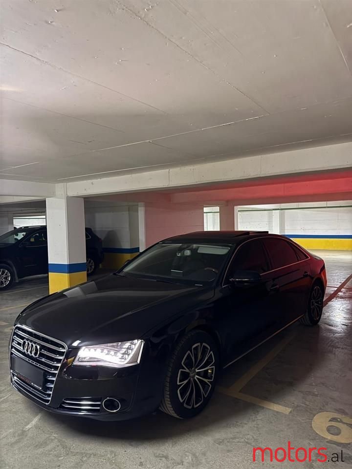 2012' Audi A8 photo #3