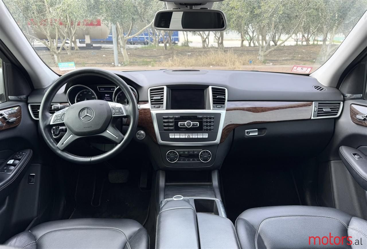 2013' Mercedes-Benz ML 350 photo #2