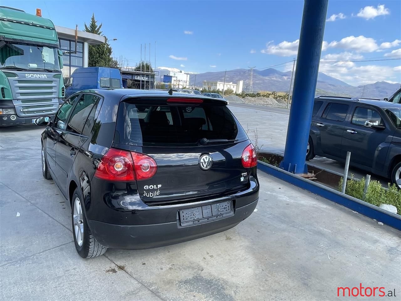 2007' Volkswagen Golf photo #2