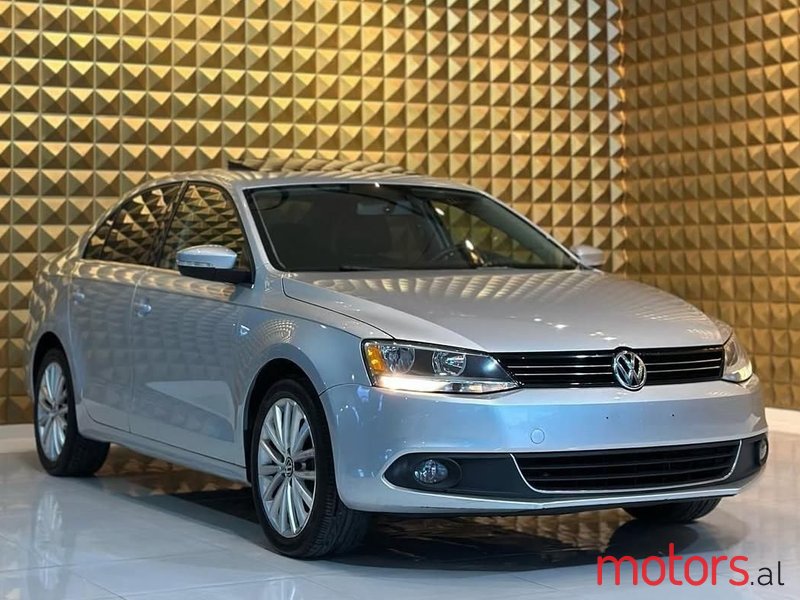 2011' Volkswagen Jetta photo #1