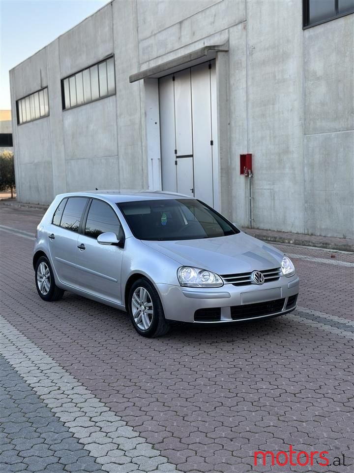 2005' Volkswagen e-Golf photo #2