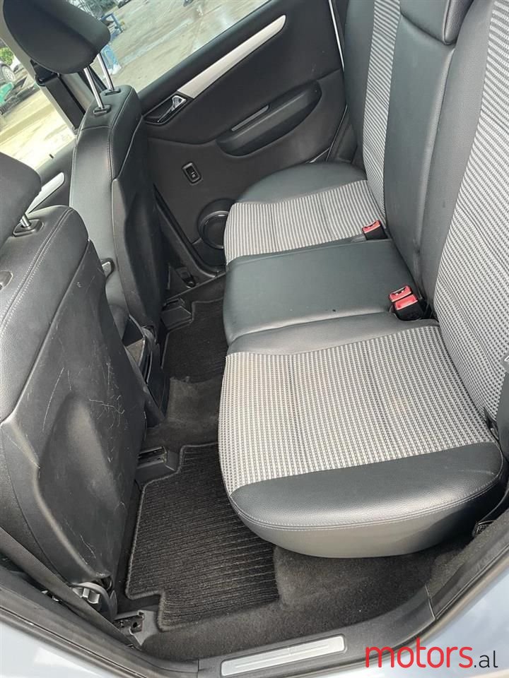 2007' Mercedes-Benz A 180 photo #4