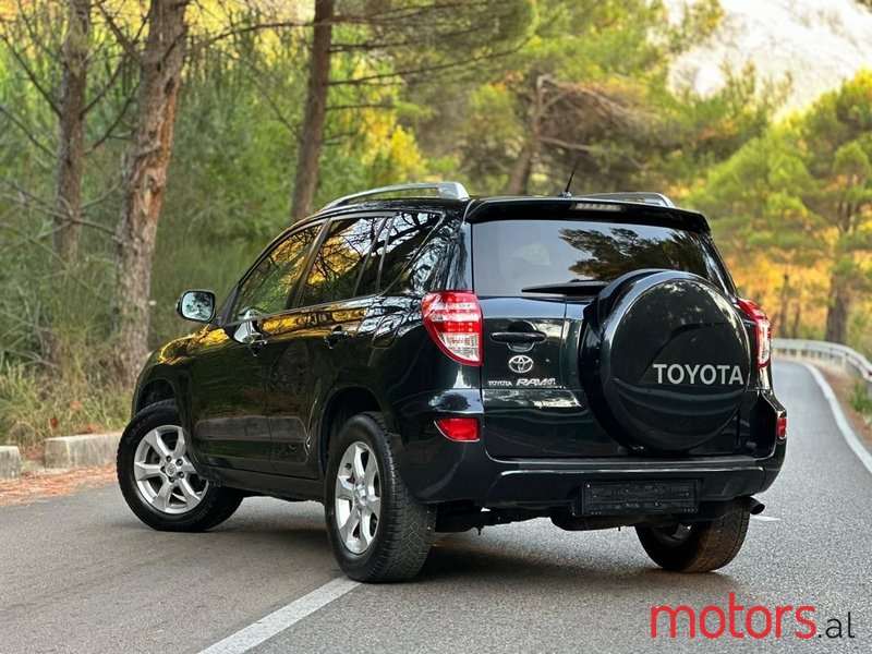 2010' Toyota RAV4 photo #2