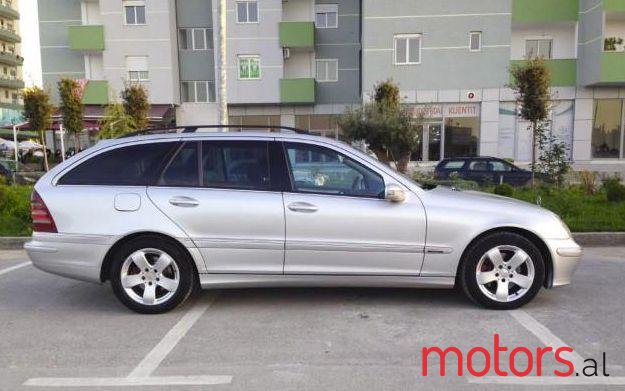 2005' Mercedes-Benz C-Class photo #1