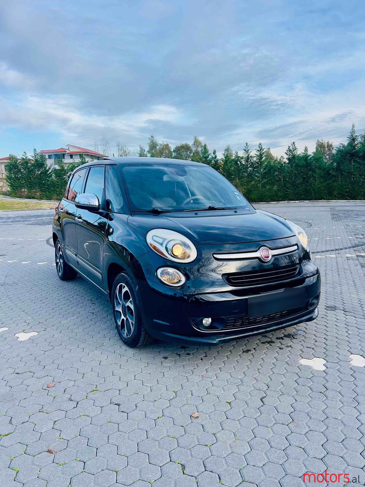 2014' Fiat 500L photo #4