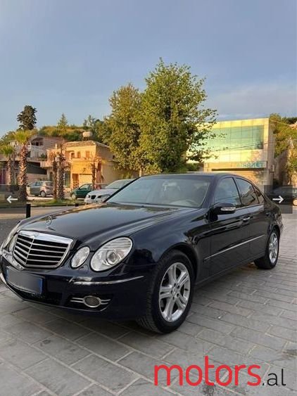2003' Mercedes-Benz E 270 photo #1