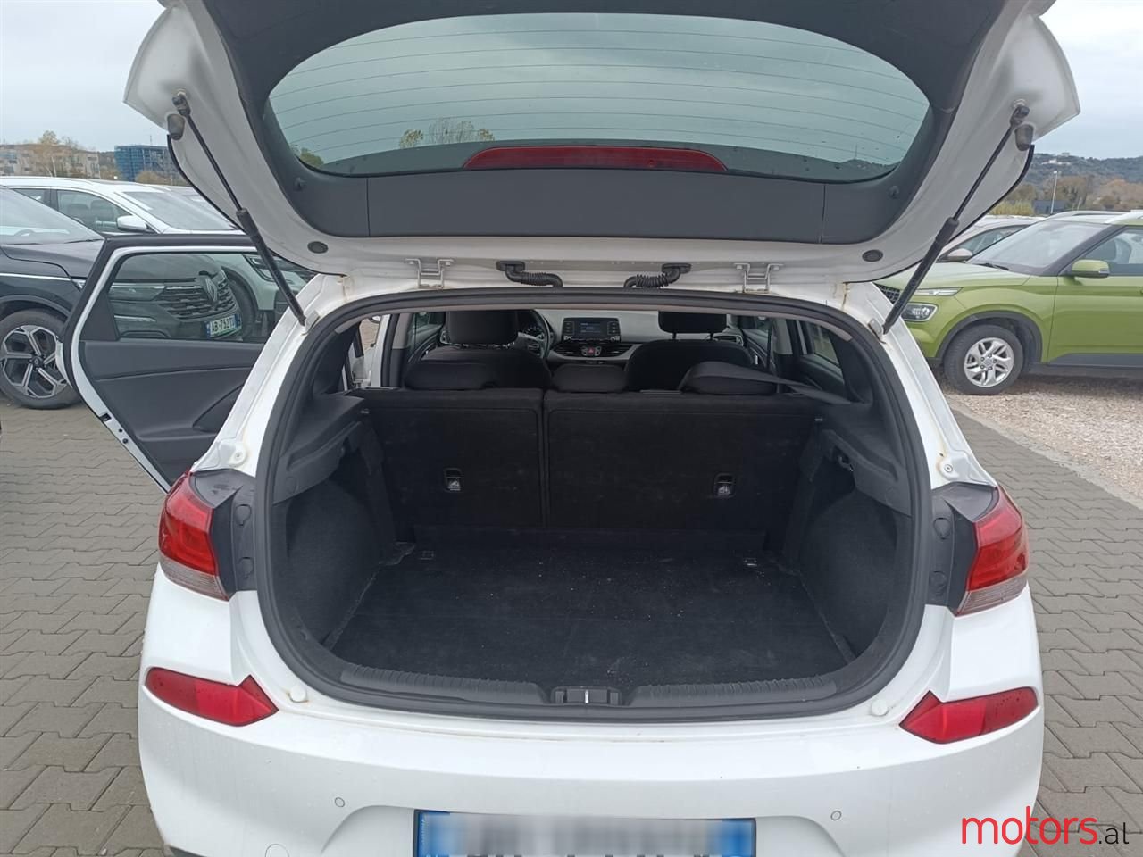 2020' Hyundai i30 photo #3